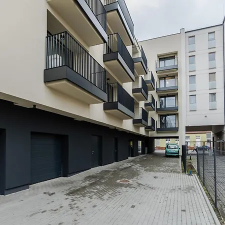 Stylowe Very Berry W Poznaniu Z Parkingiem I Balkonem By Renters