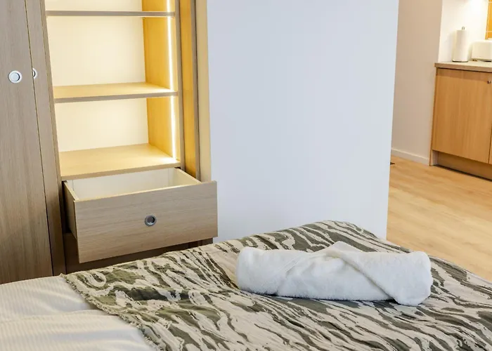 Stylowe Very Berry W Poznaniu Z Parkingiem I Balkonem By Renters