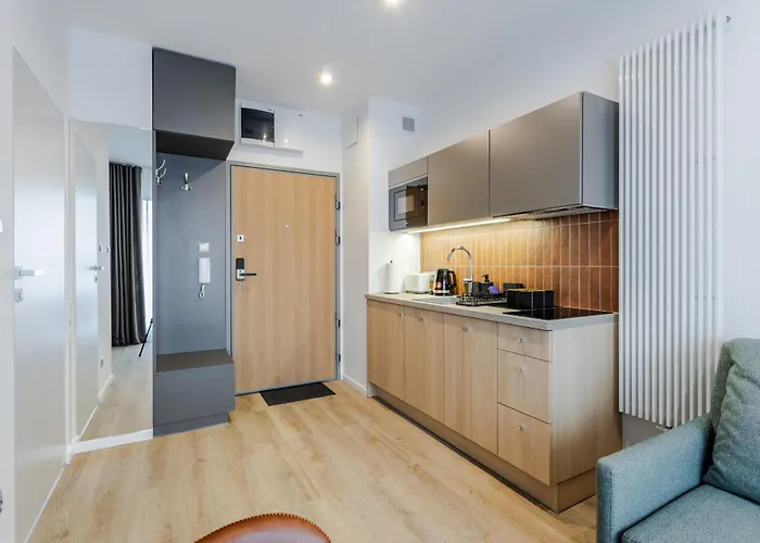 Stylowe Very Berry W Poznaniu Z Parkingiem I Balkonem By Renters Apartment