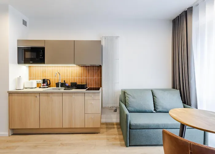 Stylowe Very Berry W Poznaniu Z Parkingiem I Balkonem By Renters *